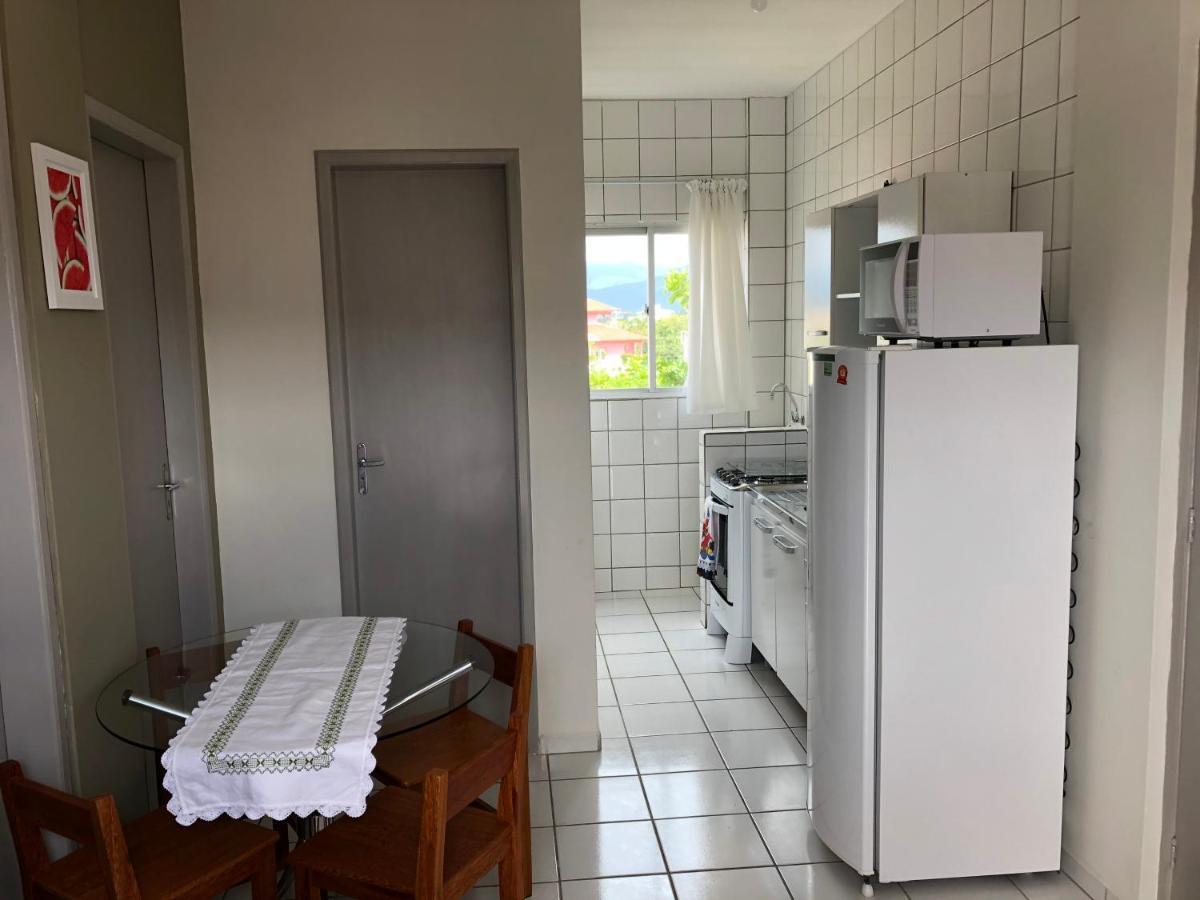 Residencial Mar Azul Praia Da Pinheira 팔호카 외부 사진